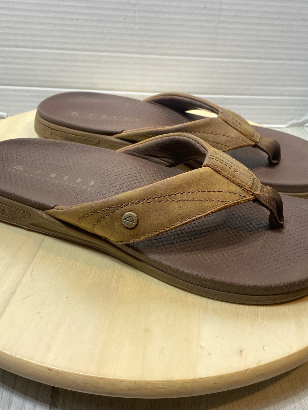 Reef Phantom Lux Men's Brown Leather Flip Flop Sandals Size 10 US